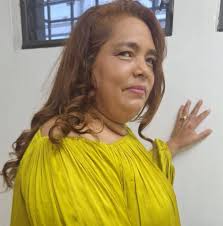 Honduras 🇭🇳NIÑA DE 12 SALE EMBARAZADA, SE METIÓ CON EL PADRASTRO PORQUE  LA MAMÁ NO LE COMPRABA UN CELULAR ! Que está pasando esta niña de apenas 12  años tuvo el valor