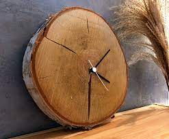 Menschen heute gewöhnlich setzen aufwand in dekorieren hauptsächlich, weil , um in ein schönes und gemütliches haus. Diy Wanduhr Aus Baumscheibe Globus Baumarkt