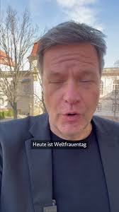 Mark Offermann's Instagram, Twitter & Facebook