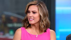 How Short Is Fox News Host Lisa Boothe? Not Even Karoline Leavitt Can  Compete
