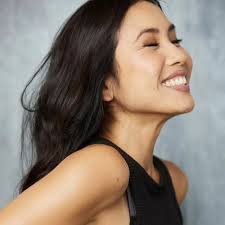 Diep Mai's Instagram, Twitter & Facebook