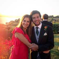 Francisco rodrigues dos santos garante que esta vitória legitimou o seu mandato à frente do partido. Novo Lider Do Cds Pede Namorada Em Casamento No Vaticano A Ferver Vidas