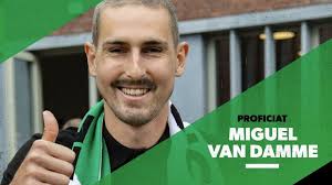 Join the discussion or compare with others! Renuevan A Van Damme Que Lleva Anos Luchando Contra La Leucemia