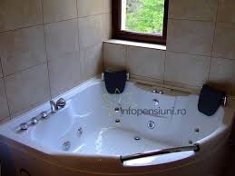 With hotels limiting the number of guests at pools, booking a hotel room in singapore with a private jacuzzi is a great alternative! Pensiunea Pantheon Poiana Brasov 4 Cazare In Poiana Brasov
