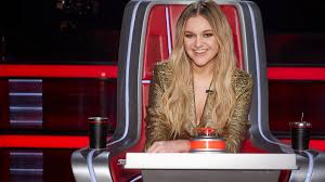 There have been reports that cooper was awestruck after he heard clarkson singing shallow from 'a star is born' and the actor approached the singer after that. The Voice Kelsea Ballerini Fills In For Sick Kelly Clarkson