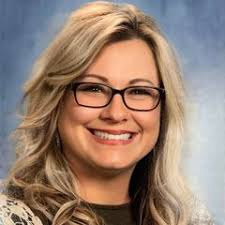 Sonia Ingle's Instagram, Twitter & Facebook