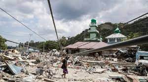 Apabila lempeng samudera atau benua juga gunung. 6 Bencana Alam Terparah Di Indonesia Pada 2018 Gempa Lombok Hingga Tsunami Palu Tribun Manado