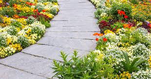 Steinplatten fur garten steinplatten für terrasse und garten verlegen tipps und ideen. Steine Am Grundstuck Mit Soda Reinigen Heimwerker Tipps