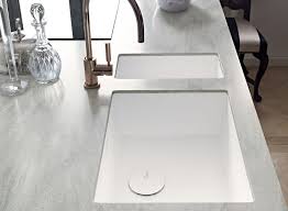 Arbeitsplatte Corian Kuche Dupont Elegant Weiss Marmor Schick Edel Wohnideenkuche Kitchen Dupont Design Arbeitsplatte Kuche Arbeitsplatte Kuche Spulbecken