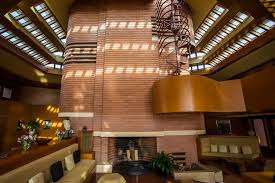 East View Of Wingspread S Grand Living Area Franck Lloyd Wright