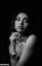 Iris Pritchett's Instagram, Twitter & Facebook