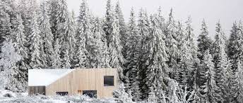 Gasper's design team, skilled carpenters, stone masons, and pond specialists will guide you through the entire design process. Casper Mork Ulnes Principal At Mork Ulnes Architects Is One Of The Eight Winners Revista Entre Rayas