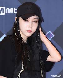 Nayeon Bias Wrecker In 2020 Moonbyul Kpop Girls Mamamoo Moonbyul