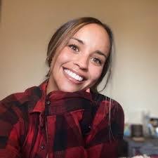 Emma Neff's Instagram, Twitter & Facebook