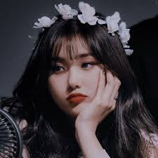 ❀aisha aesthetic icon ┊𝐄𝐕𝐄𝐑𝐆𝐋𝐎𝐖