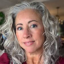 Stacy Morin's Instagram, Twitter & Facebook