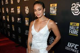 Michelle waterson on twitter michelle waterson on facebook michelle waterson on instagram. Photos The Karate Hottie Michelle Waterson Through The Years Mma Junkie