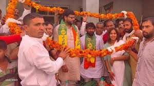 1,213,880 likes · 91,246 talking about this. Baroda Bypoll Three Generations Of Devi Lal S Family Canvassing For Bjp Candidate Hindustan Times