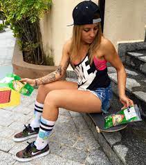 Brasilian skateboarder leticia bufoni conquers her workout in the nike legendary lava tight, elastika 2.0 tank top and free tr fit 5 training shoe. Pro Skater Leticia Bufoni Album On Imgur