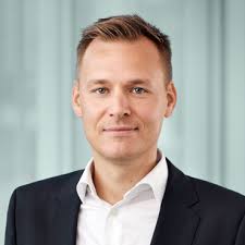 Organisation & Management