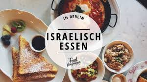 Hummus Shakshuka Gurke Tomate Feta Salat Und Arak In Diesen 11 Restaurants Und Cafes In Berlin Konnt Ihr Richtig Gut Israelisches Essen Berlin Essen Essen