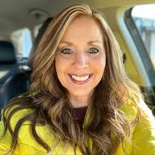 Whether life is going great or we are walking through hardships. Thanking  God for all He's done and all He will do cultivates a grateful heart.