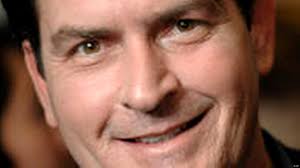 Charlie Sheen kovuldu