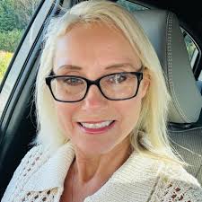 Spark you play way too much come on?!! Shannon Driver photo This will be  shared with customers, Driver Support, and store associates. Photos can be  updated once 90 days with Persona, which