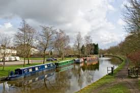 Over a distance of 127 miles (204 km), it crosses the pennines, and includes 91 locks on. Leeds And Liverpool Canal