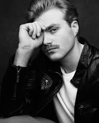 Michael Fouch (@michaelfouchjr) • Instagram photos and videos