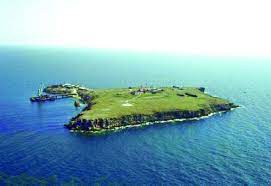 Prezentam mai jos un link interesant editat in limba engleza: Disputata Insula A Serpilor Ar Putea Disparea E Foarte Afectata De Eroziune Stirileprotv Ro