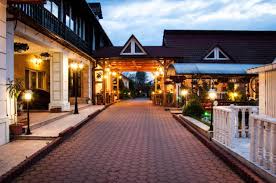 De la bogatii naturale incredibile pana la constructii ce dateaza de sute de ani si muzee care iti fac cunostinta cu istoria tumultoasa a romanilor, judetul. Pensiunea Sarmis Sarmizegetusa Aktualisierte Preise Fur 2021