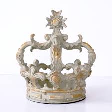 You will find a high quality home decor crown at an affordable price from brands like iampretty. Ornate Cream Gold Crown Crown Decor Crown Candle Holder Decor