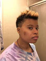 Ross Mullins's Instagram, Twitter & Facebook