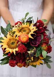 However, by adding in greenery, this floral designer ensured the two bold blooms complemented each other, instead of competing against each other. Diy Fall Sunflower Bouquet Sunflower Wedding Bouquet Bride Flowers Fall Wedding Bouquets