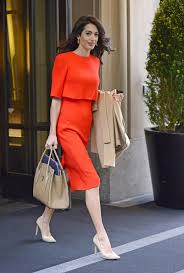 The most popular gold shoe right now is rose gold sandal which is gold metallic shoe and looks incredible with all types of. What Shoe Colour Goes Best With A Red Dress Quora