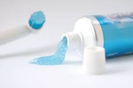 Image result for Qué significan las marcas de colores en los tubos de la pasta de dientes?