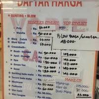 Harga perawatan rambut di johnny andrean salon terbaru agustus 2021.inilah informasi mengenai harga produk perawatan rambut di johnny andrean. Terkini Johnny Andrean Harga