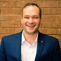 Daniel Stolte's Instagram, Twitter & Facebook