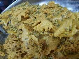Banyak bahan yang bisa digunakan sebagai campuran rempeyek. Tumpi Kacang Hijau Bahan A Resepi Sheila Rusly Fans Facebook