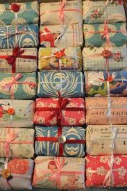 Soaps Wrapped In Old Children S Book Pages Could Use Them To Wrap Anything So Cute Hadiah Wrapping Ideas Ide Kerajinan