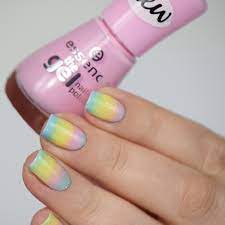 Die nägel können ganz nach wunsch dekoriert werden. Essence Nail Polish Gradient Nails Easter Nail Art Nisinails