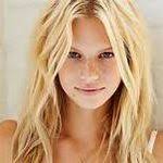 Karyn Hines's Instagram, Twitter & Facebook