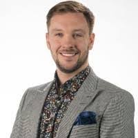 Brett Bowes's Instagram, Twitter & Facebook