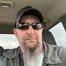 Insane Epoxy Floor Illusion That Looks Like A Canyon! #epoxy #floor  #illusion #diy