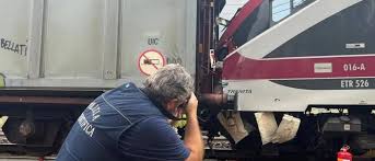 Merci si scontra con un treno passeggeri a Trento Nord