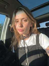 Ashley Reuer's Instagram, Twitter & Facebook