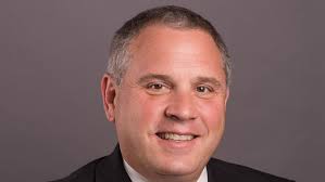 How a local company, M&M Titile Co., takes advantage of market downturns