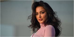 ألمحت الفاشنيستا الكويتية فاطمة المؤمن، إلى رغبتها في الزواج من رجل سعودي. ÙØ§Ø·Ù…Ø© Ø§Ù„Ù…Ø¤Ù…Ù† Ù…Ø§ Ù‚Ù„Øª Ø¥Ù†ÙŠ Ù…Ù„ÙŠØª Ù…Ù† Ø§Ù„ÙÙ„ÙˆØ³ ÙˆØ§Ù„Ø¬Ù…Ù‡ÙˆØ± ÙŠØ±ÙØ¶ ØªØ¨Ø±ÙŠØ±Ù‡Ø§ ÙÙˆØ´ÙŠØ§