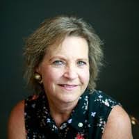 Donna Beaman's Instagram, Twitter & Facebook